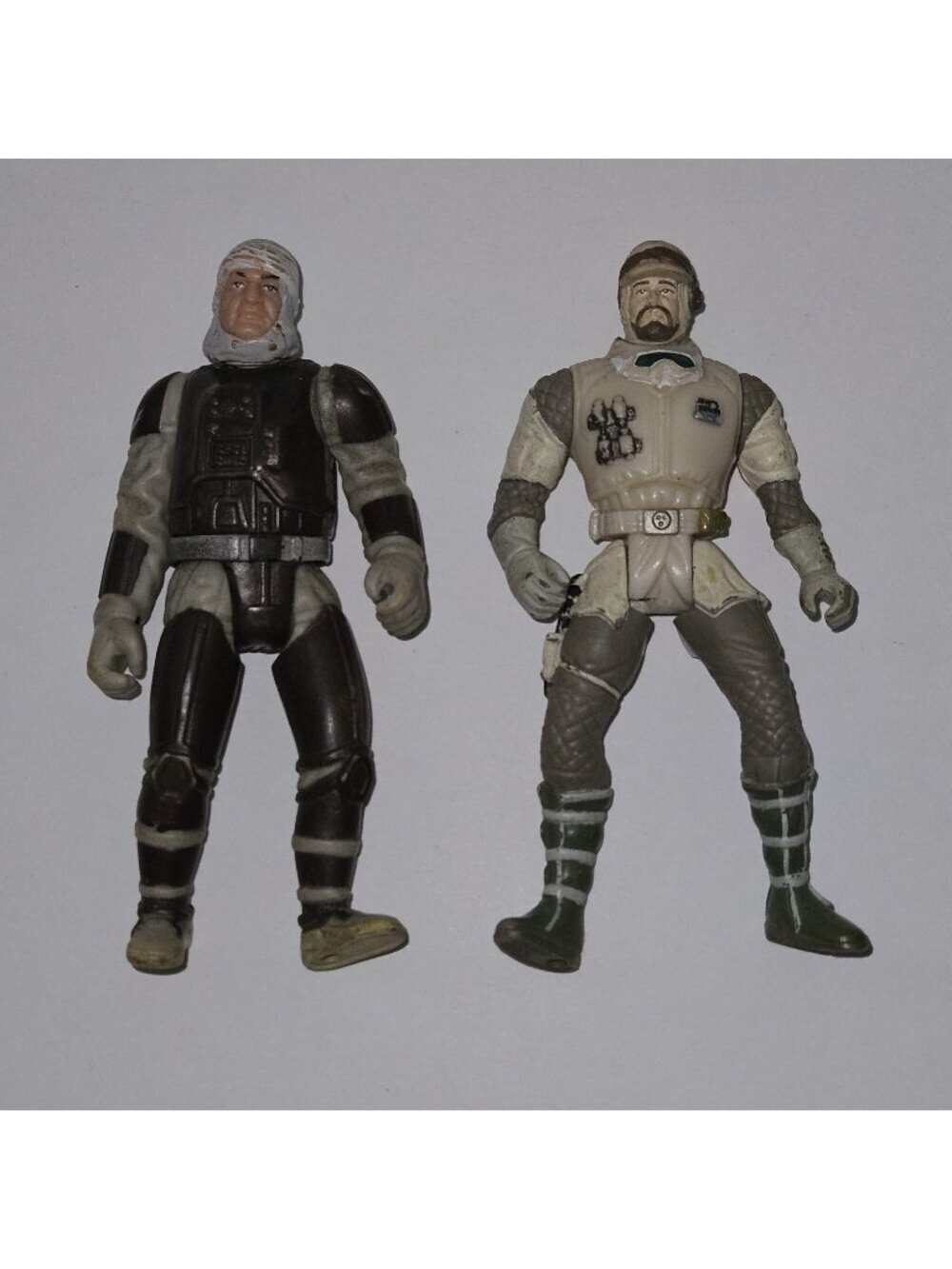 2 VTG Star Wars Hoth Rebel Soldier Dengar 4" Jointed Figure Lot Kenner 1997